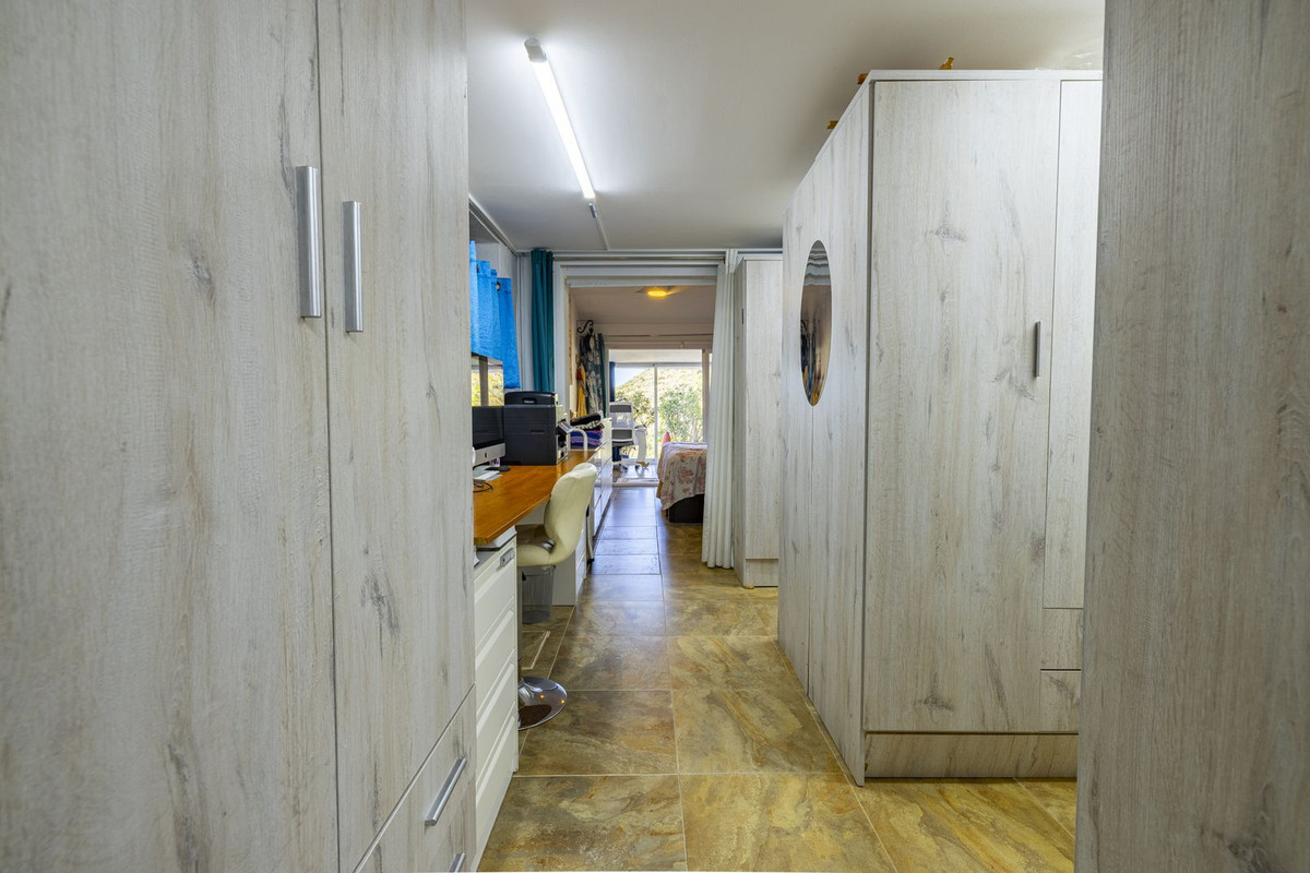 Se vende Villa - Chalet de 3 dormitorios en Costa Del Sol East, Málaga, España