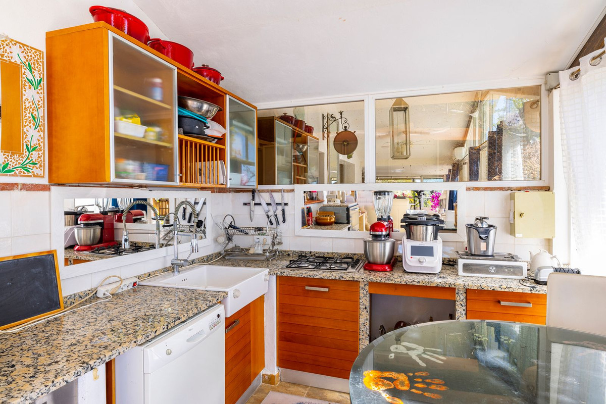 Se vende Villa - Chalet de 3 dormitorios en Costa Del Sol East, Málaga, España