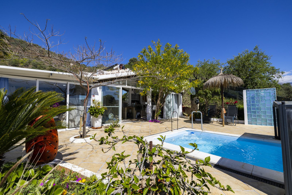 Se vende Villa - Chalet de 3 dormitorios en Costa Del Sol East, Málaga, España