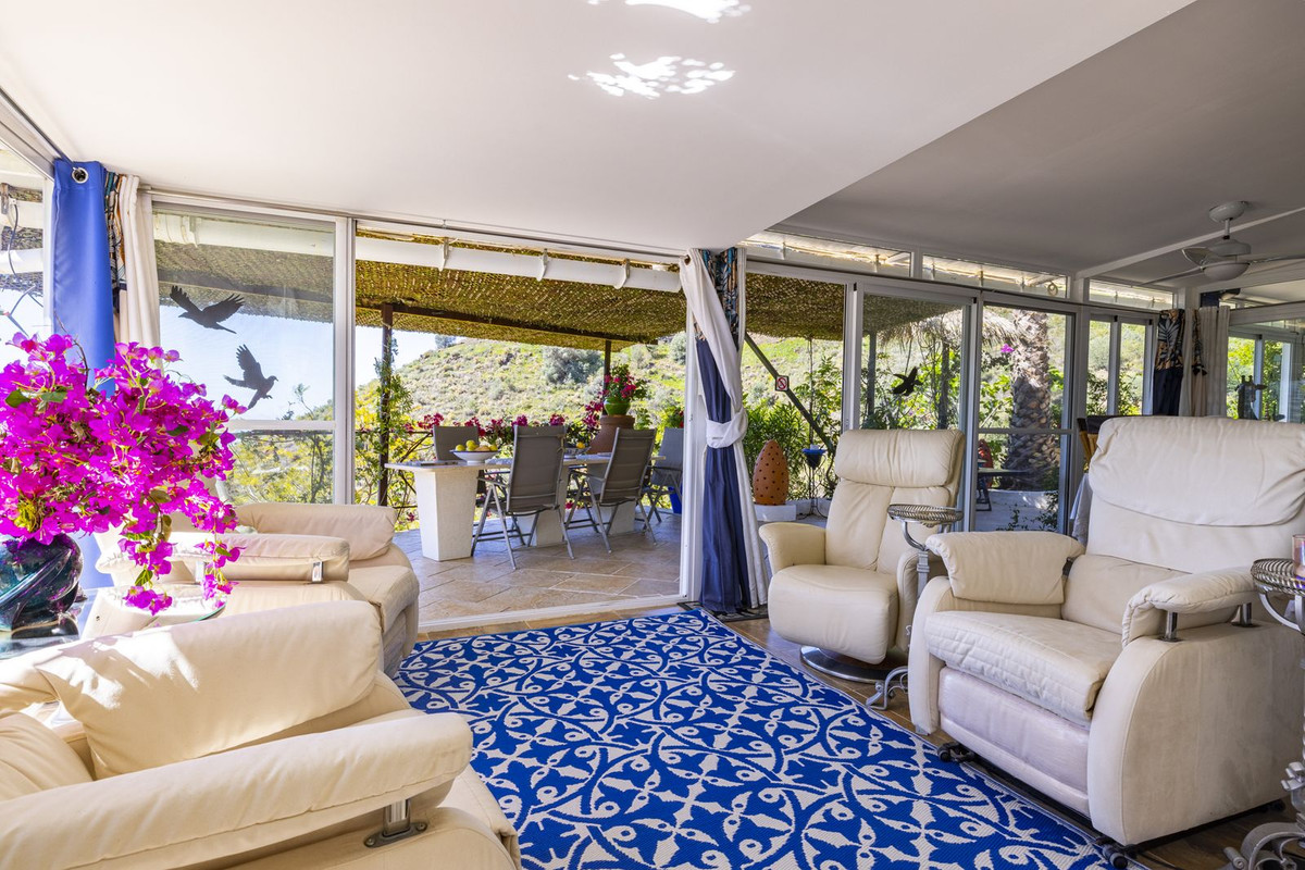 Se vende Villa - Chalet de 3 dormitorios en Costa Del Sol East, Málaga, España
