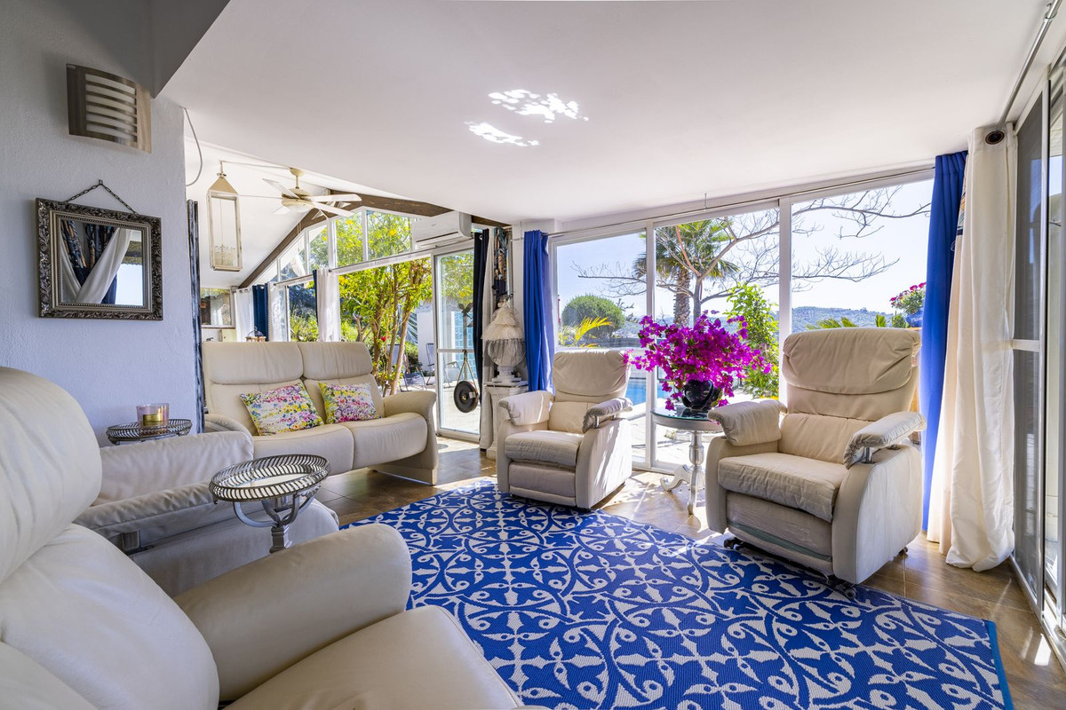Se vende Villa - Chalet de 3 dormitorios en Costa Del Sol East, Málaga, España