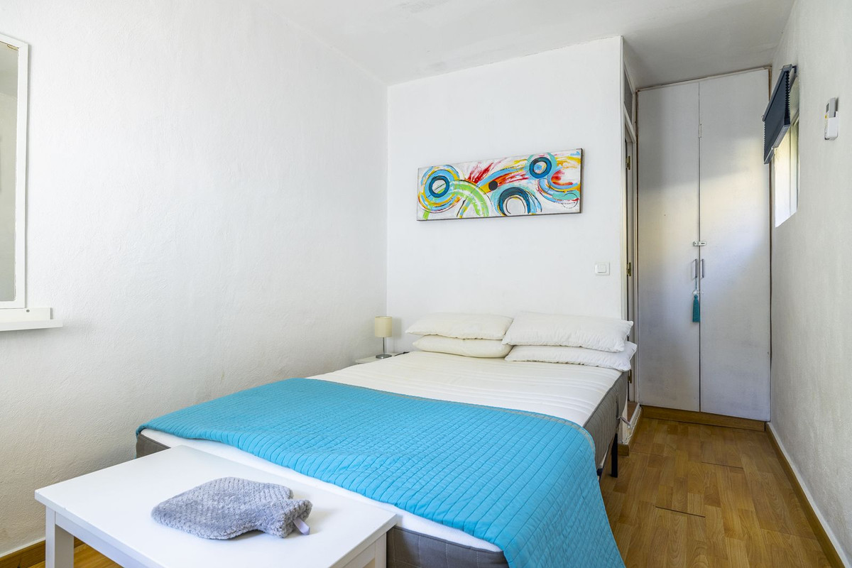 4 Bed Townhouse for sale in Comares Costa Del Sol East, Málaga, Spain