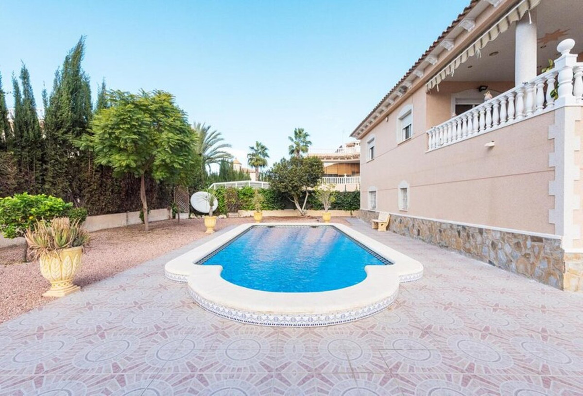 4 Bed Townhouse for sale in La Murada Costa Blanca, Alicante, Spain