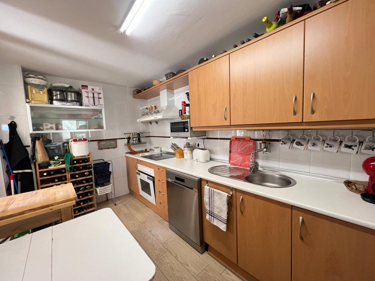 Se vende Apartamento Planta Media de 3 dormitorios en Costa Del Sol, Málaga, España