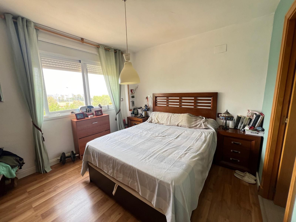 Se vende Apartamento Planta Media de 3 dormitorios en Costa Del Sol, Málaga, España