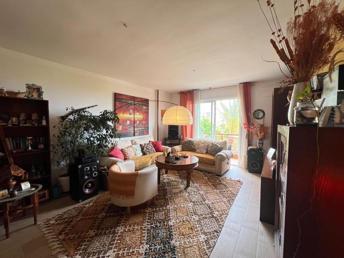 Se vende Apartamento Planta Media de 3 dormitorios en Costa Del Sol, Málaga, España