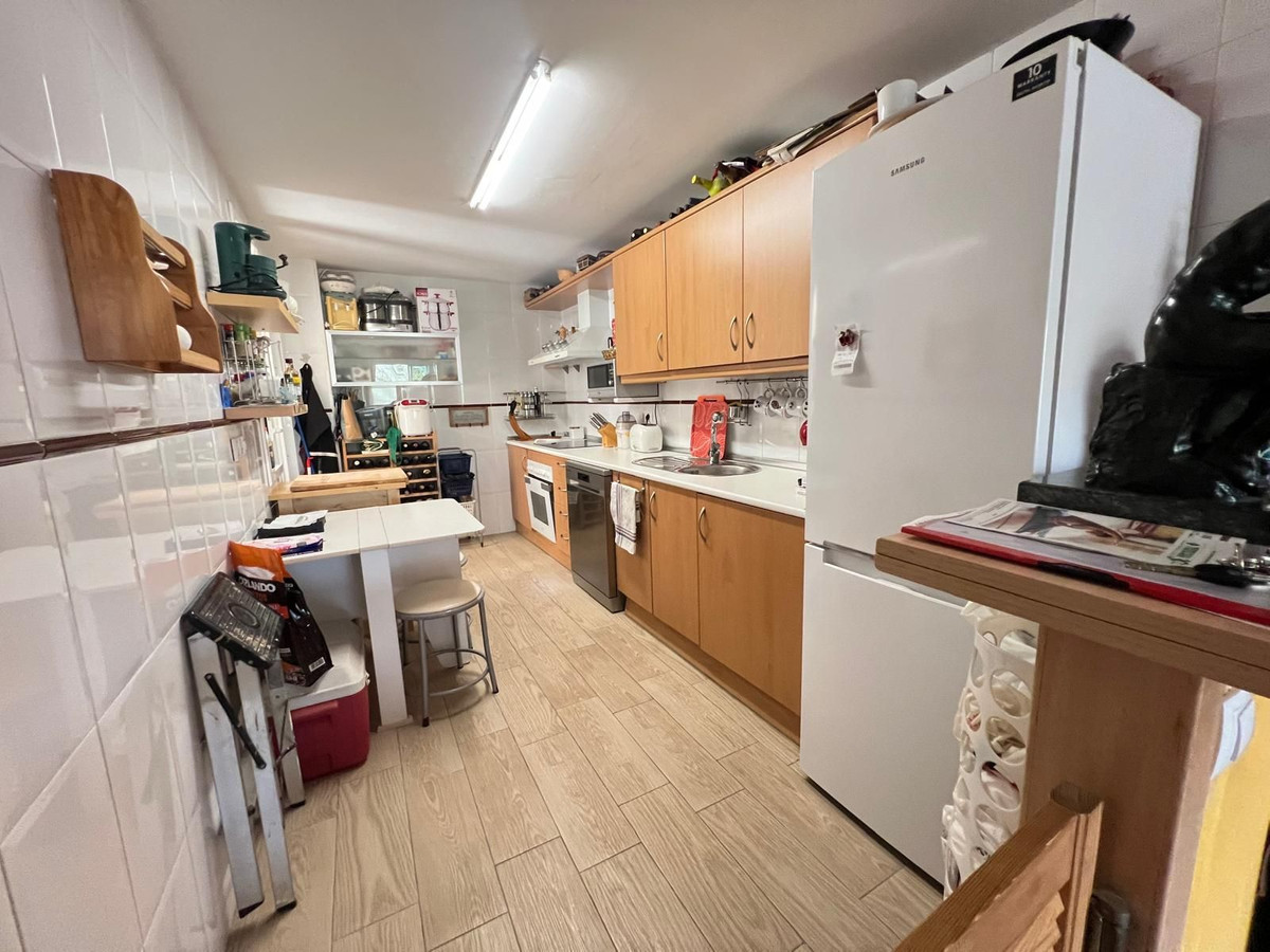 Se vende Apartamento Planta Media de 3 dormitorios en Costa Del Sol, Málaga, España