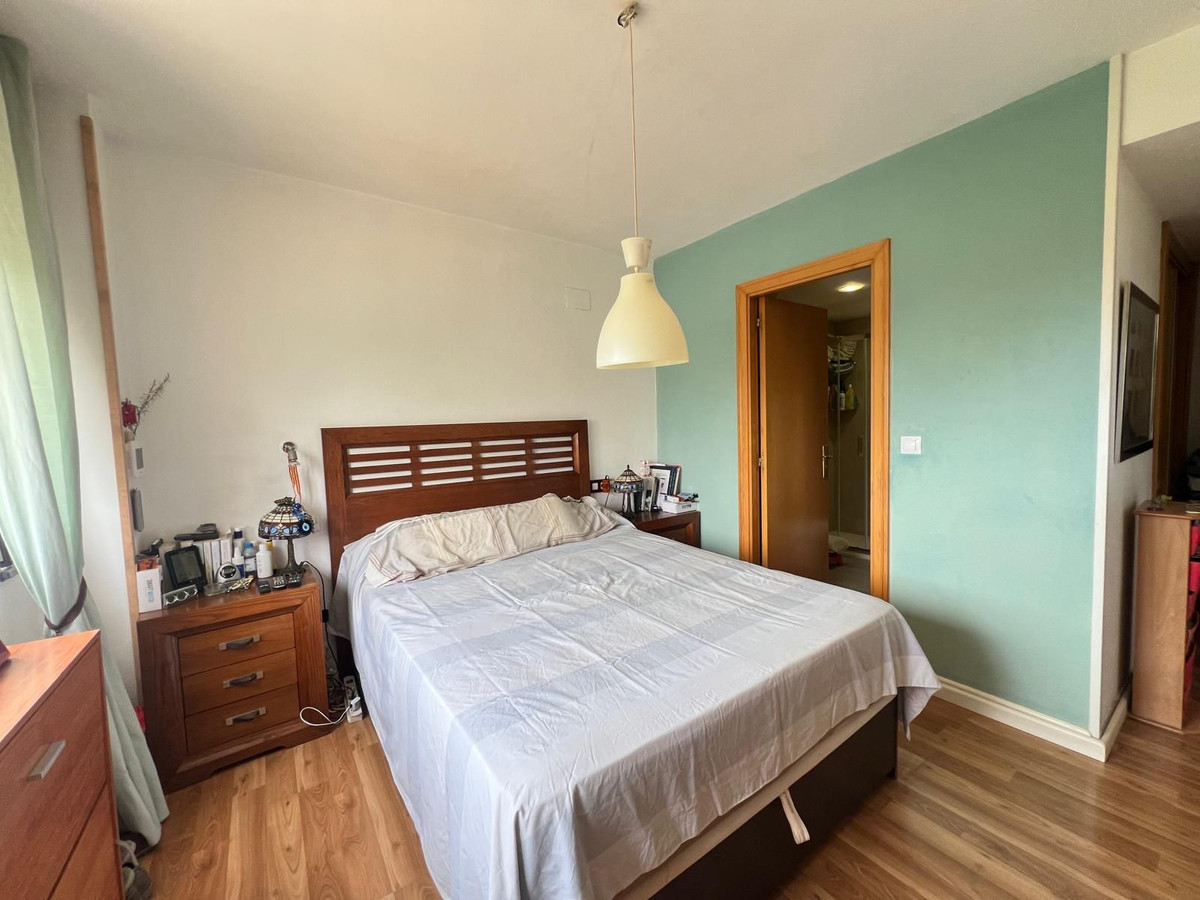 Se vende Apartamento Planta Media de 3 dormitorios en Costa Del Sol, Málaga, España