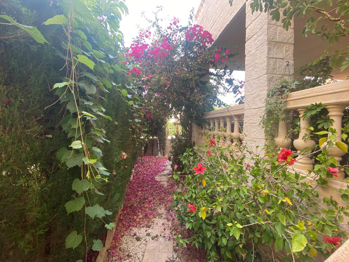 4 Bed Townhouse for sale in Albir Costa Blanca, Alicante, Spain