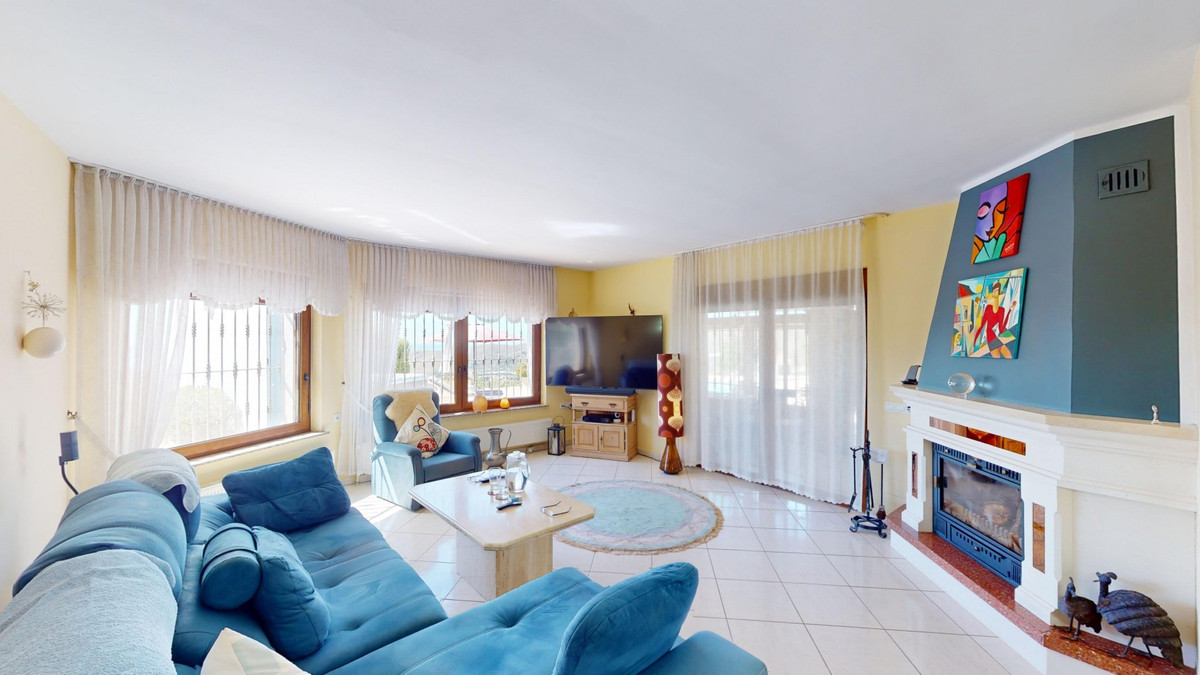 7 Bed Townhouse for sale in Iznate Costa Del Sol East, Málaga, Spain