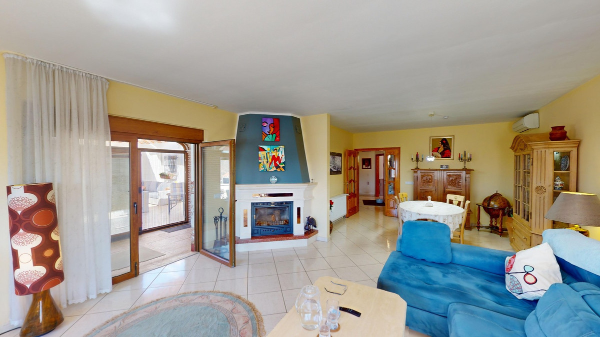 7 Bed Townhouse for sale in Iznate Costa Del Sol East, Málaga, Spain