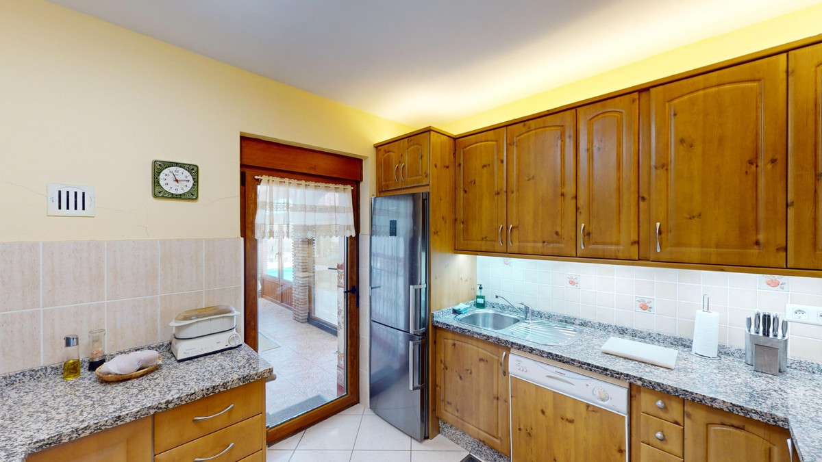 7 Bed Townhouse for sale in Iznate Costa Del Sol East, Málaga, Spain