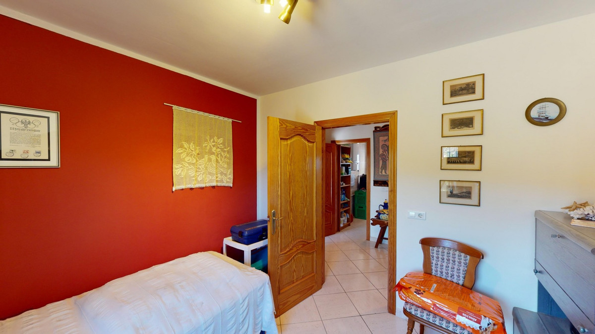 7 Bed Townhouse for sale in Iznate Costa Del Sol East, Málaga, Spain