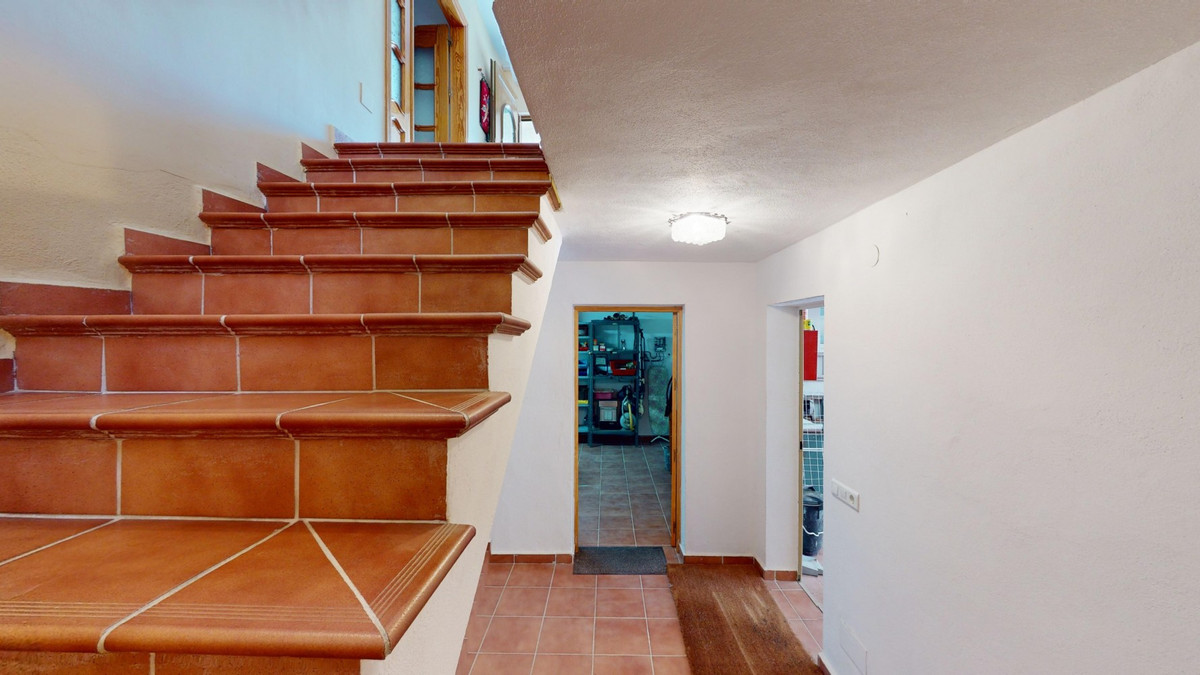 7 Bed Townhouse for sale in Iznate Costa Del Sol East, Málaga, Spain