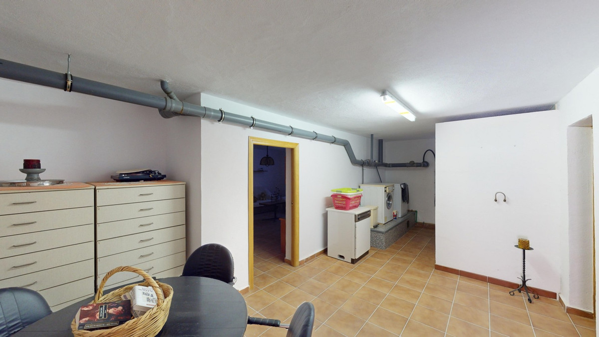 7 Bed Townhouse for sale in Iznate Costa Del Sol East, Málaga, Spain