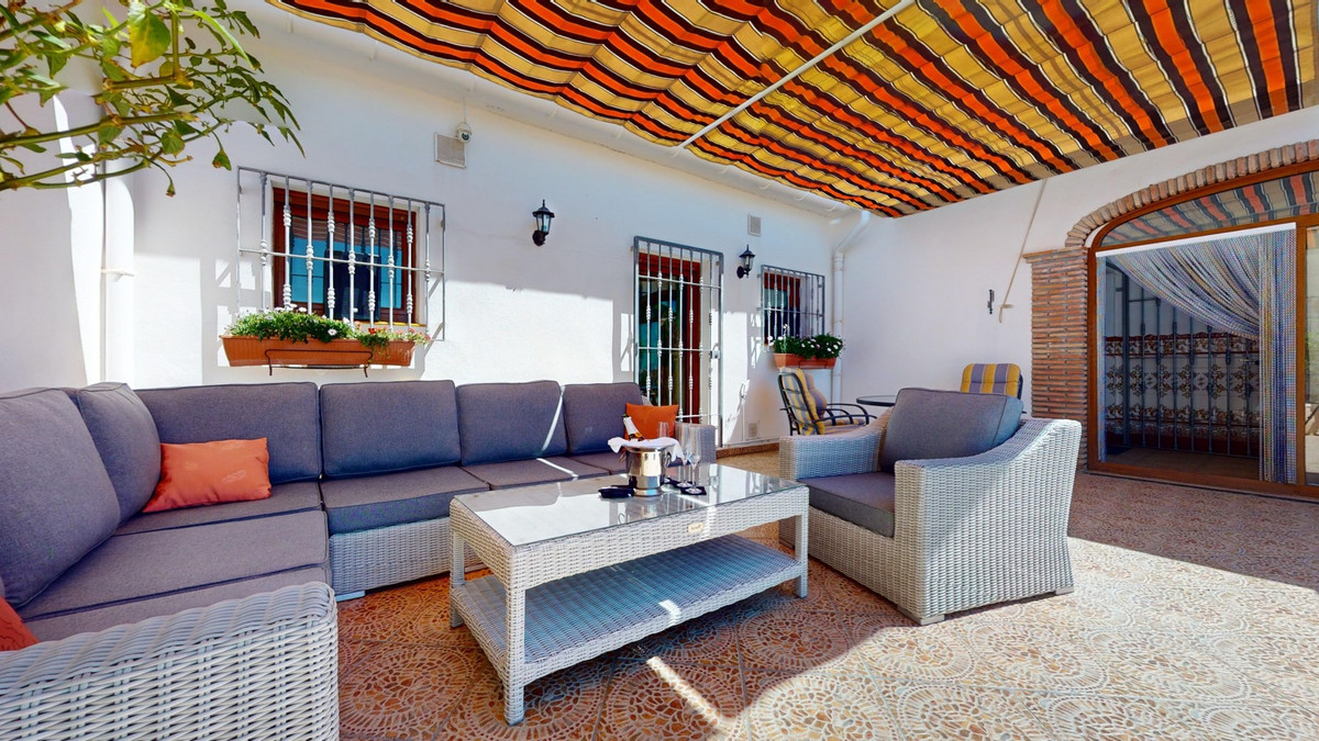 7 Bed Townhouse for sale in Iznate Costa Del Sol East, Málaga, Spain