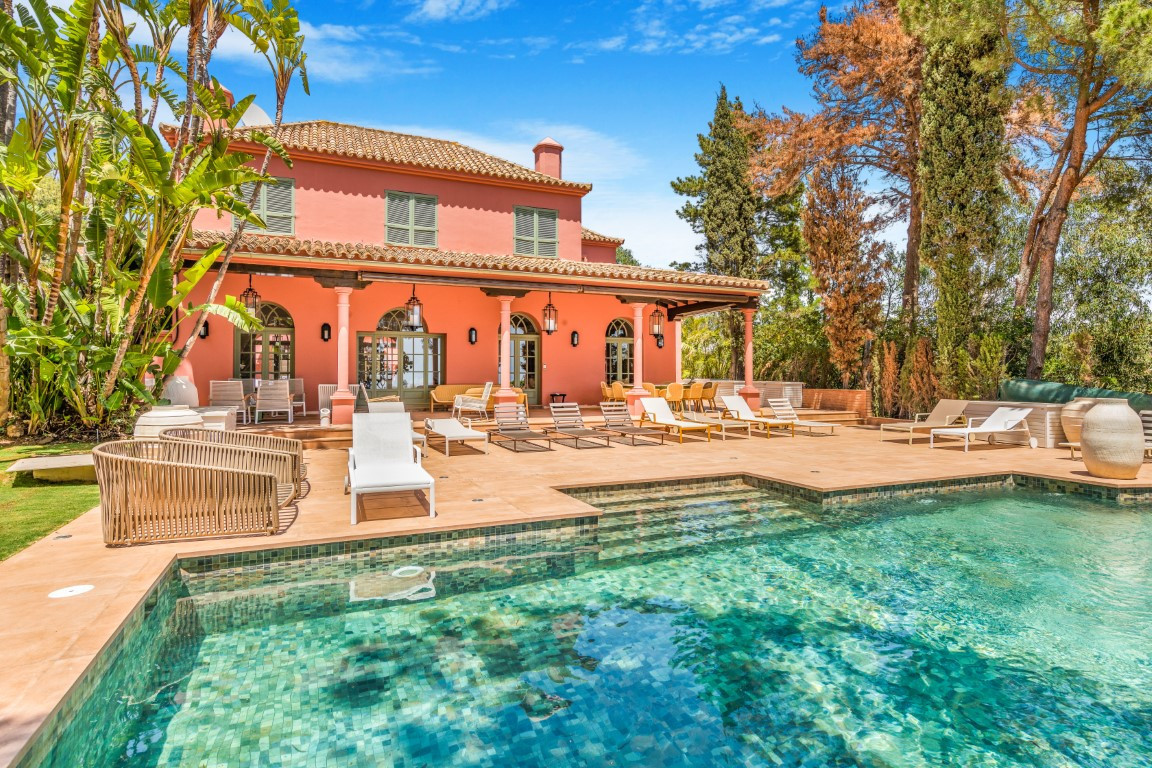 Se vende Villa - Chalet de 6 dormitorios en Costa Del Sol, Málaga, España