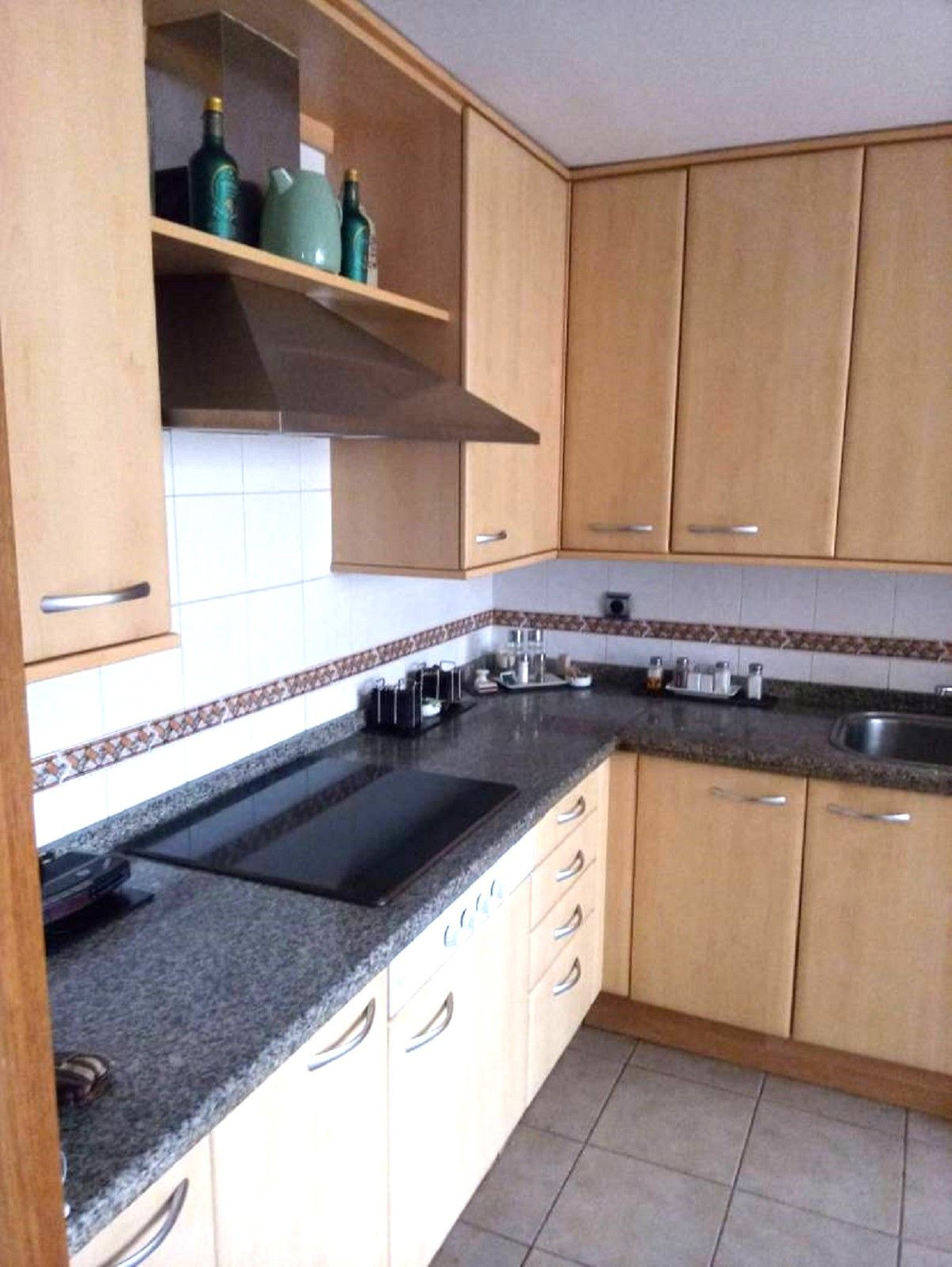 3 Bed Townhouse for sale in The Golden Mile Costa Del Sol, Málaga, Spain
