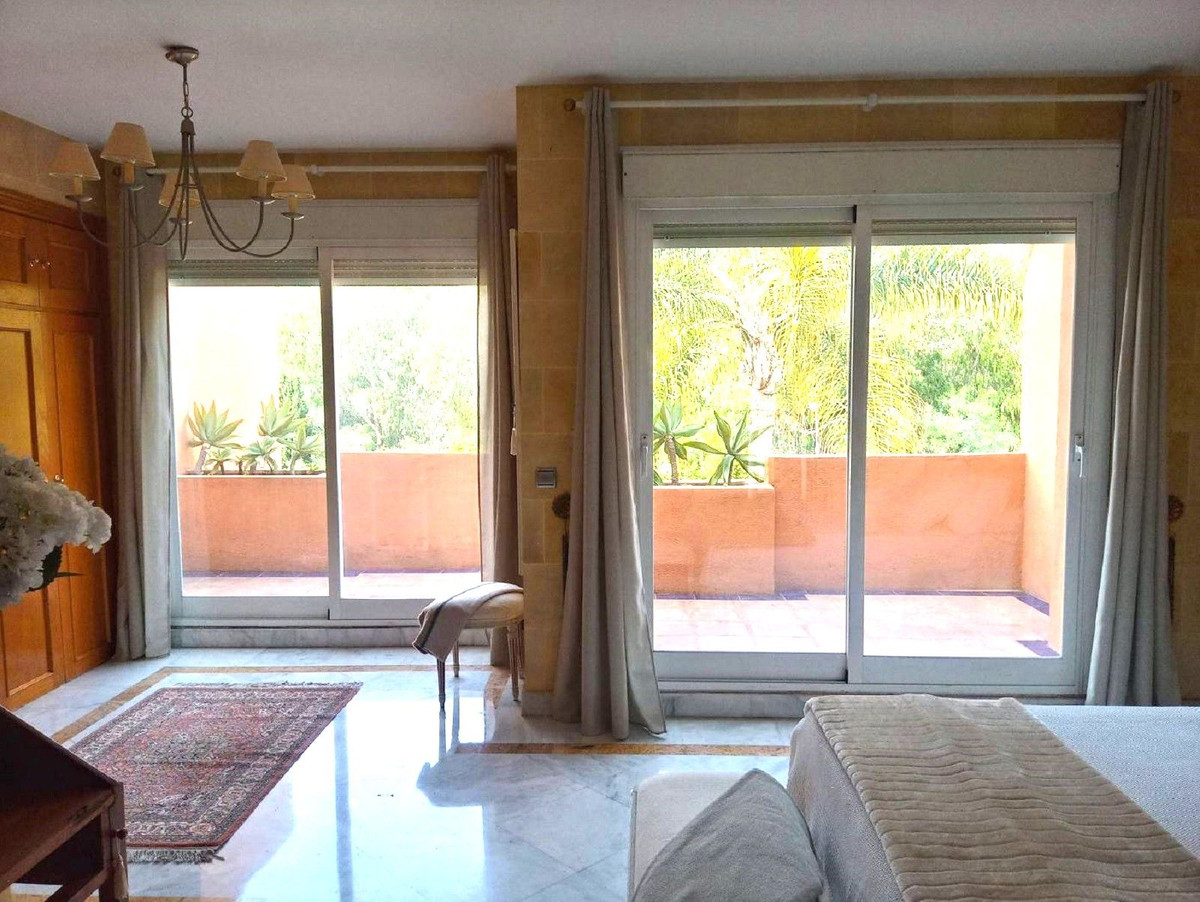 3 Bed Townhouse for sale in The Golden Mile Costa Del Sol, Málaga, Spain