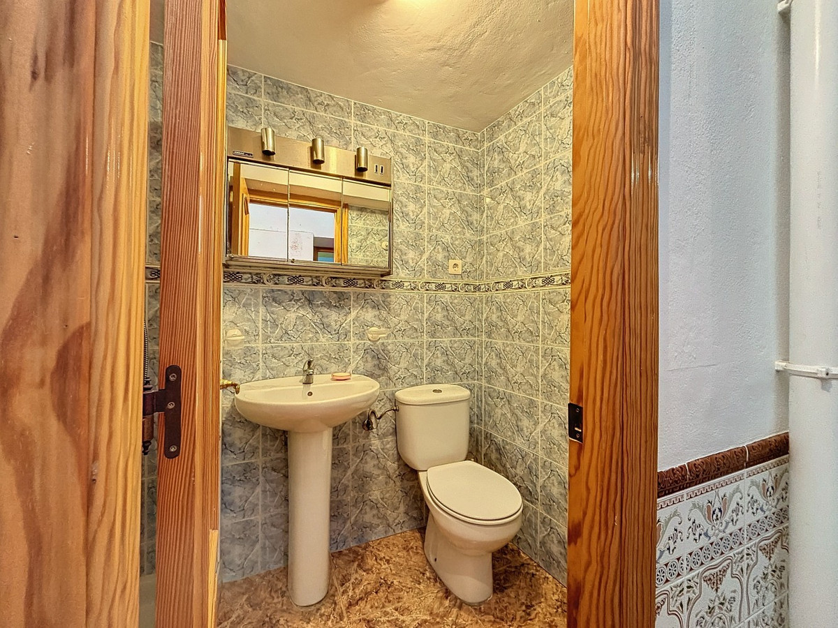 Se vende Pareada de 4 dormitorios en Costa Del Sol East, Málaga, España