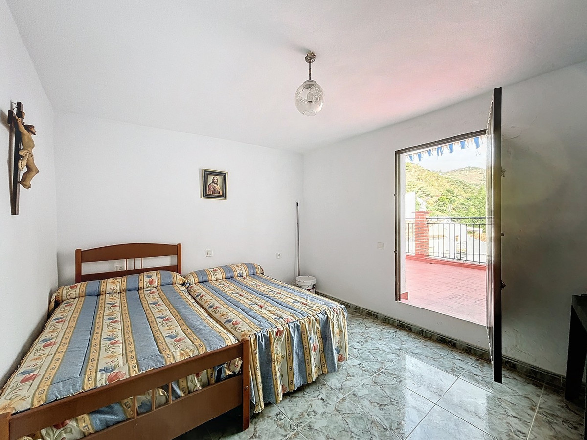 Se vende Pareada de 4 dormitorios en Costa Del Sol East, Málaga, España