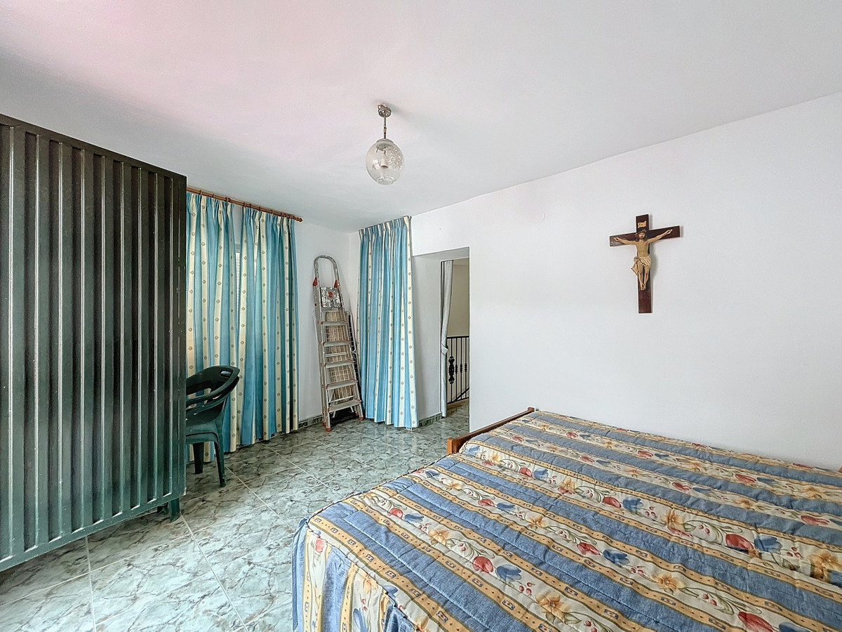Se vende Pareada de 4 dormitorios en Costa Del Sol East, Málaga, España