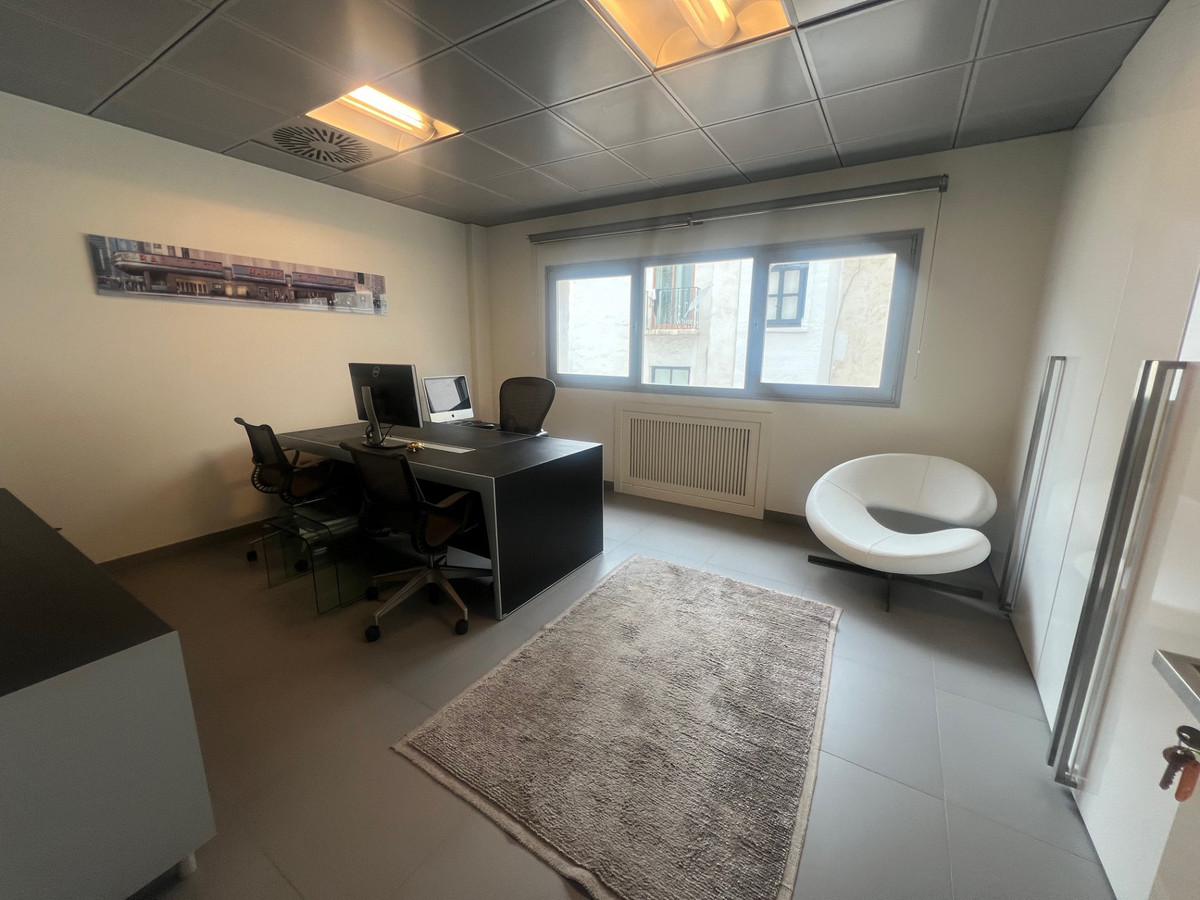 Commercial unit for sale in Puerto Banús Costa Del Sol, Málaga, Spain