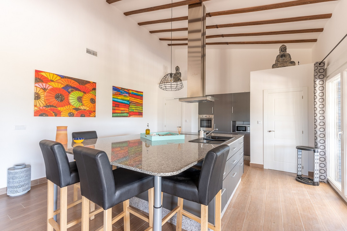 Se vende Villa - Chalet de 5 dormitorios en Costa Blanca, Alicante, España