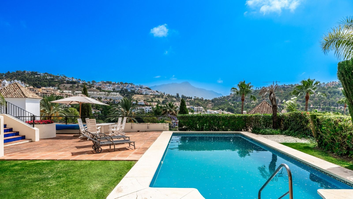 4 Bed Townhouse for sale in Los Arqueros Costa Del Sol, Málaga, Spain