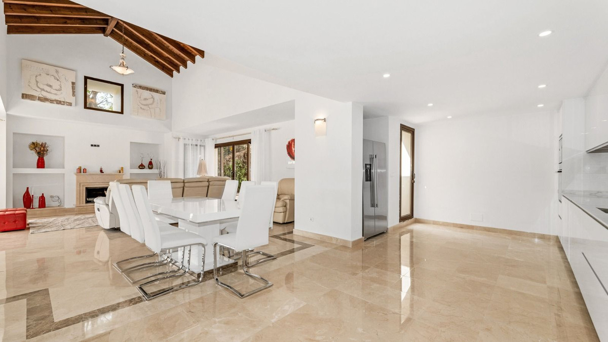 4 Bed Townhouse for sale in Los Arqueros Costa Del Sol, Málaga, Spain