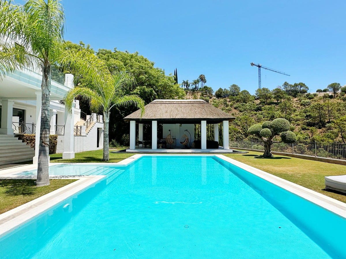 Se vende Villa - Chalet de 5 dormitorios en Costa Del Sol, Málaga, España