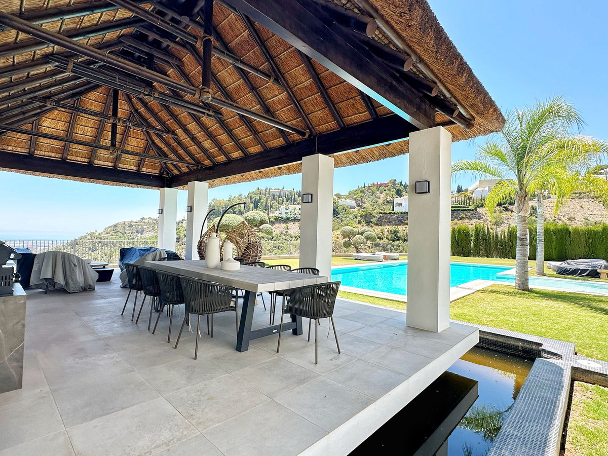 Se vende Villa - Chalet de 5 dormitorios en Costa Del Sol, Málaga, España