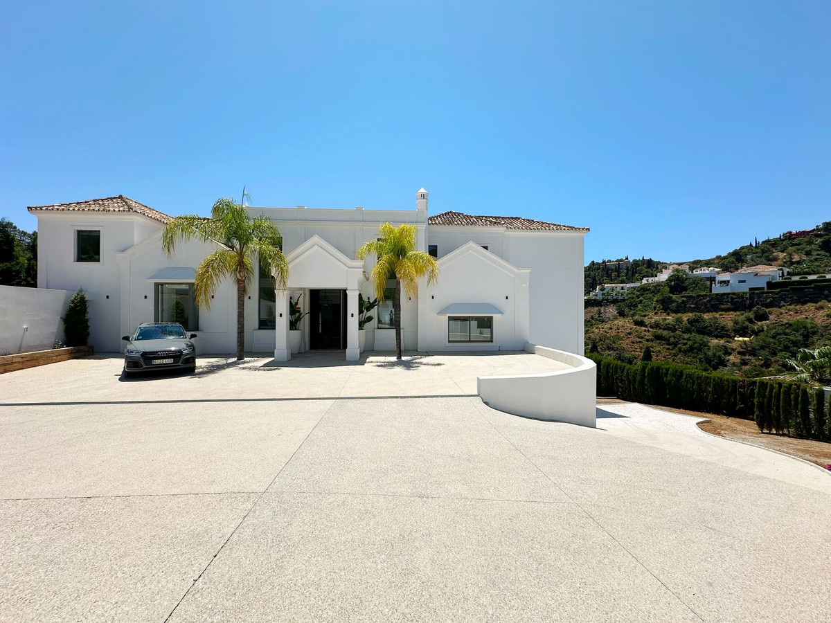 Se vende Villa - Chalet de 5 dormitorios en Costa Del Sol, Málaga, España