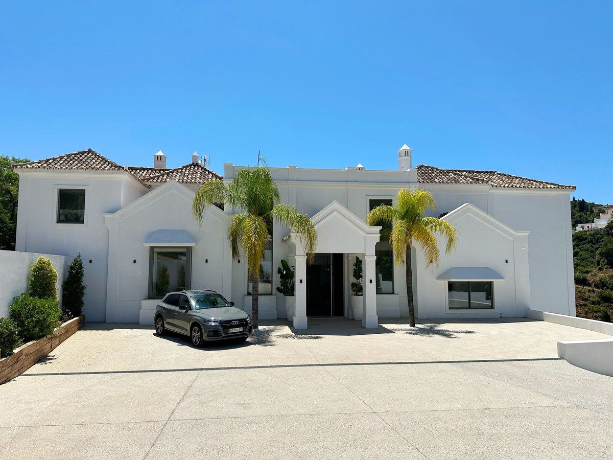 Se vende Villa - Chalet de 5 dormitorios en Costa Del Sol, Málaga, España