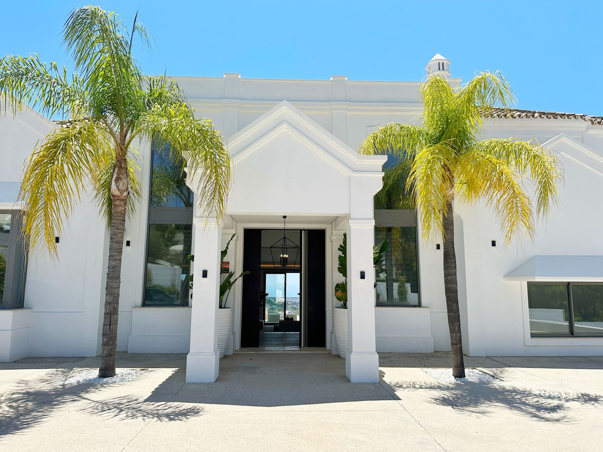 Se vende Villa - Chalet de 5 dormitorios en Costa Del Sol, Málaga, España