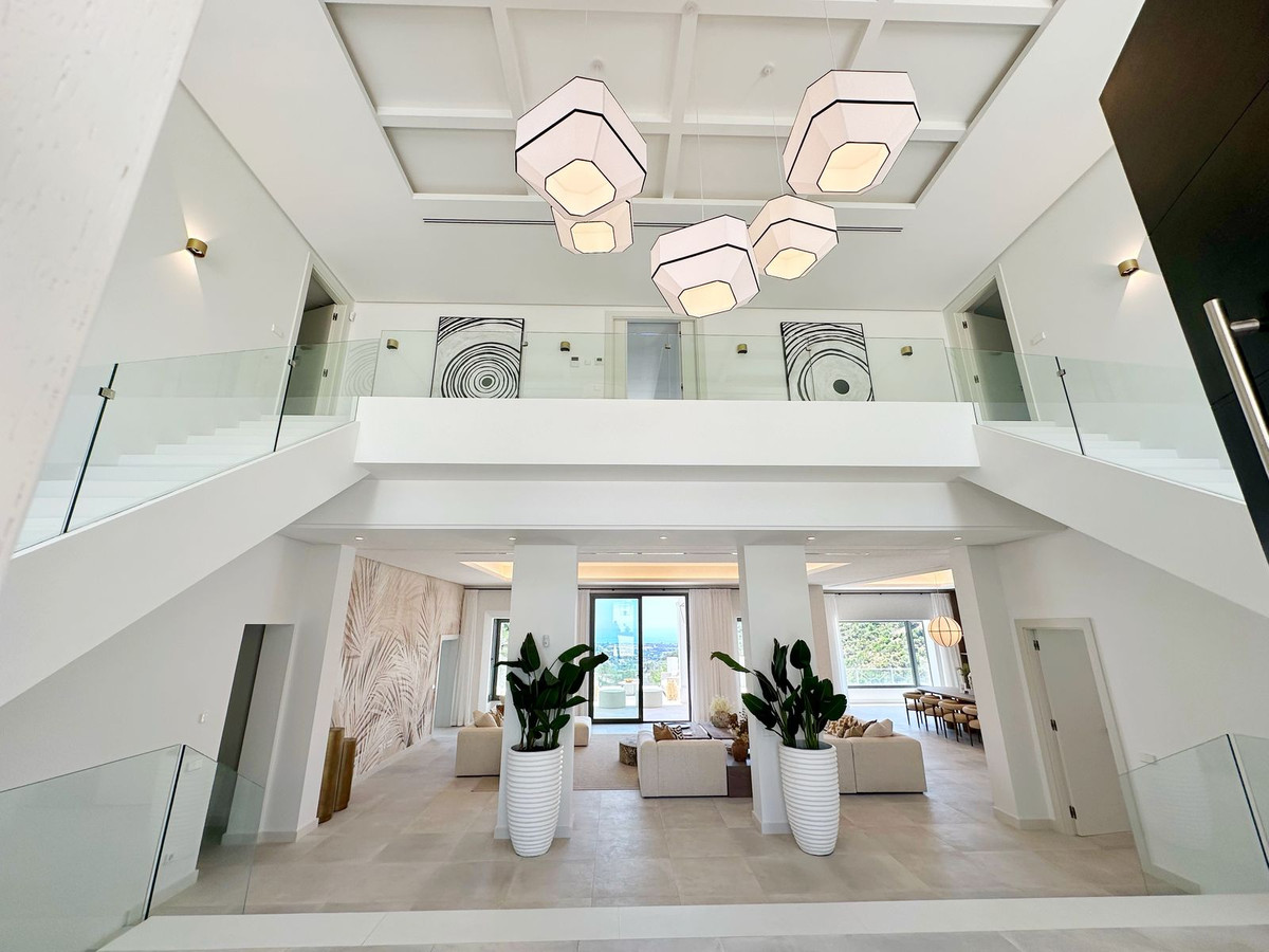 Se vende Villa - Chalet de 5 dormitorios en Costa Del Sol, Málaga, España
