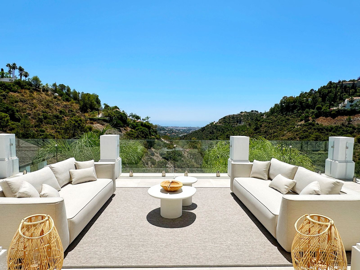 Se vende Villa - Chalet de 5 dormitorios en Costa Del Sol, Málaga, España