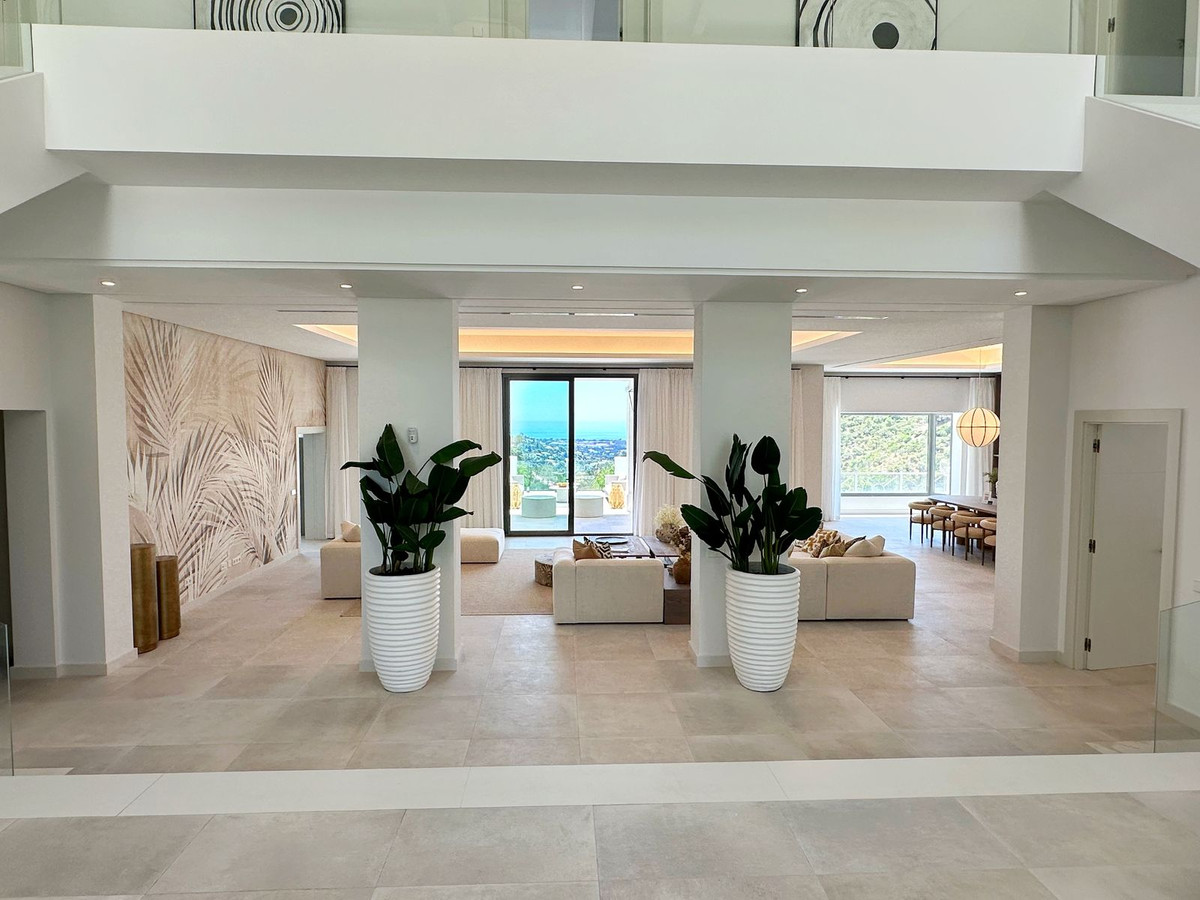 Se vende Villa - Chalet de 5 dormitorios en Costa Del Sol, Málaga, España