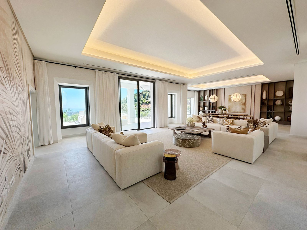 Se vende Villa - Chalet de 5 dormitorios en Costa Del Sol, Málaga, España