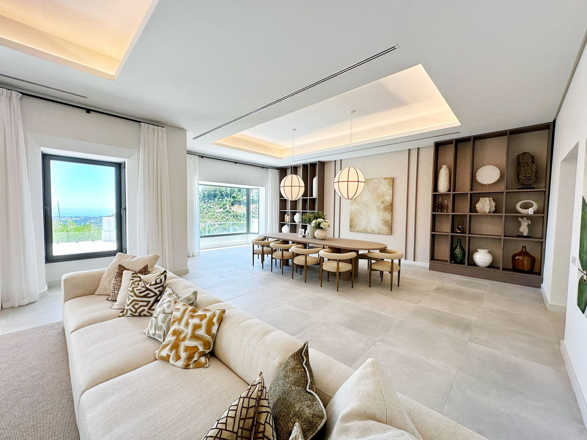 Se vende Villa - Chalet de 5 dormitorios en Costa Del Sol, Málaga, España
