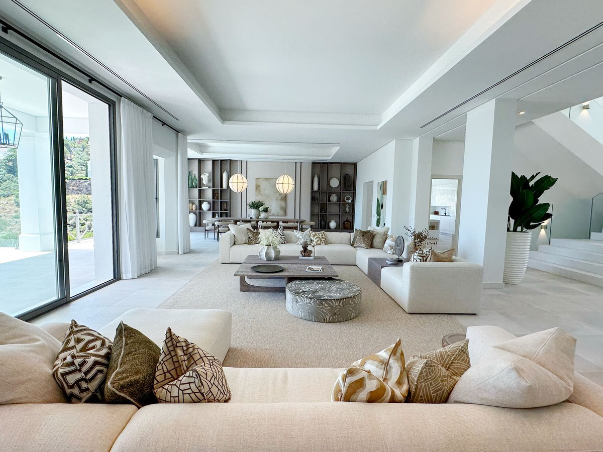 Se vende Villa - Chalet de 5 dormitorios en Costa Del Sol, Málaga, España
