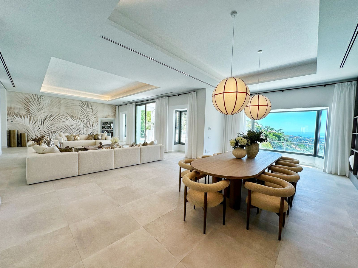 Se vende Villa - Chalet de 5 dormitorios en Costa Del Sol, Málaga, España