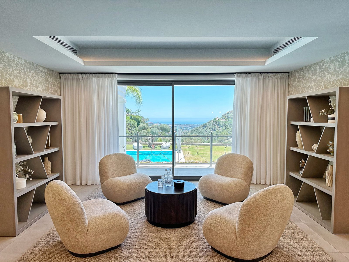 Se vende Villa - Chalet de 5 dormitorios en Costa Del Sol, Málaga, España