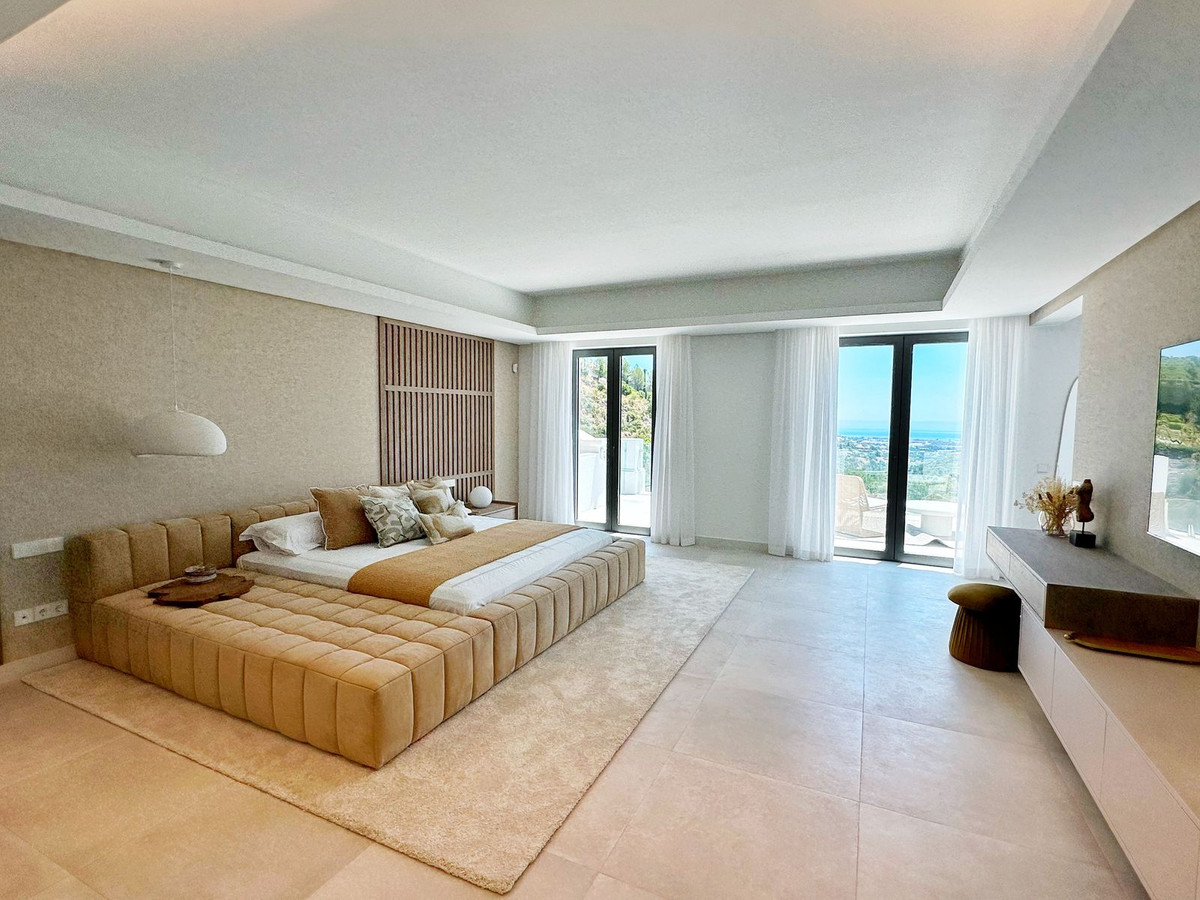 Se vende Villa - Chalet de 5 dormitorios en Costa Del Sol, Málaga, España