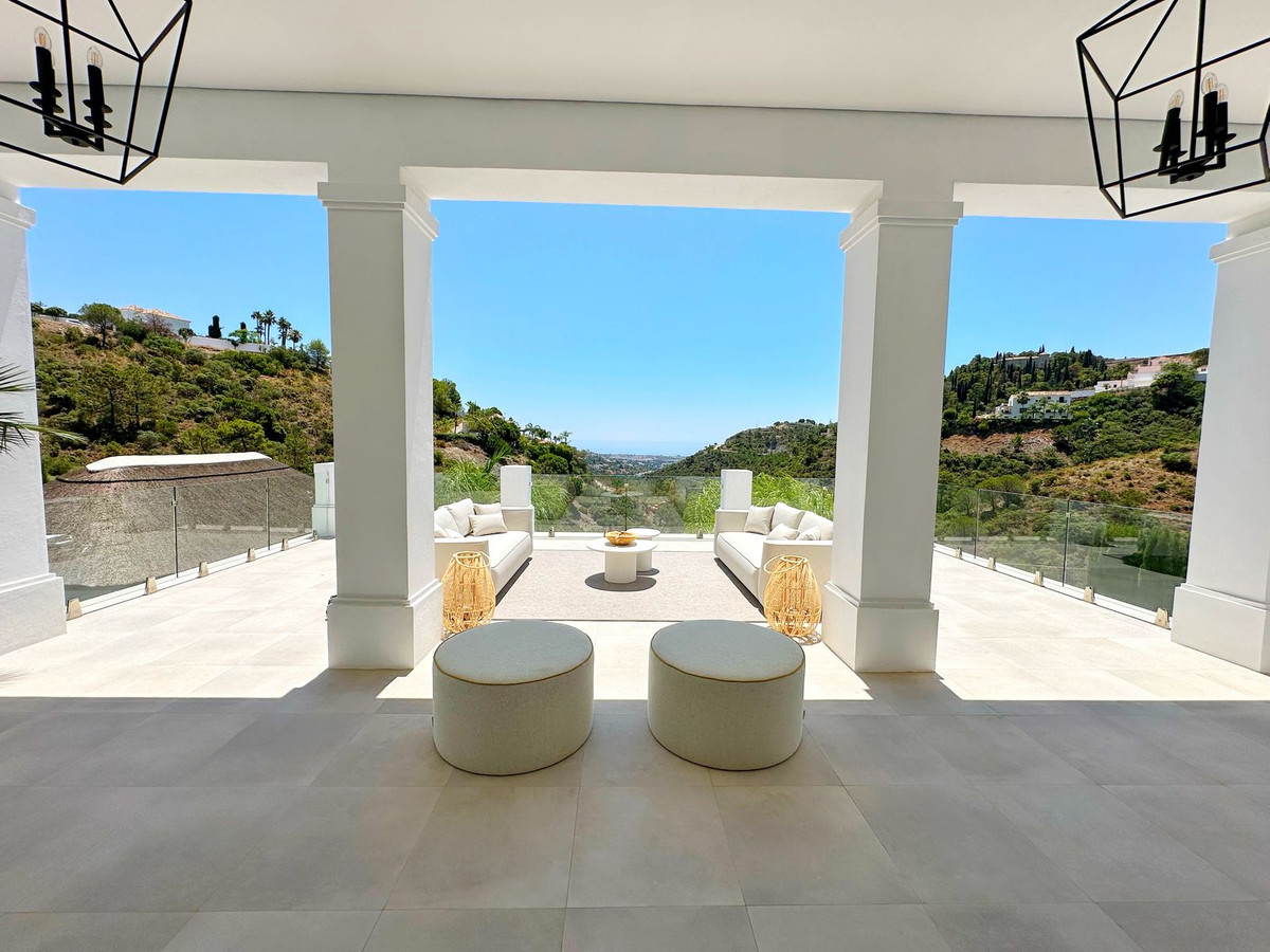 Se vende Villa - Chalet de 5 dormitorios en Costa Del Sol, Málaga, España