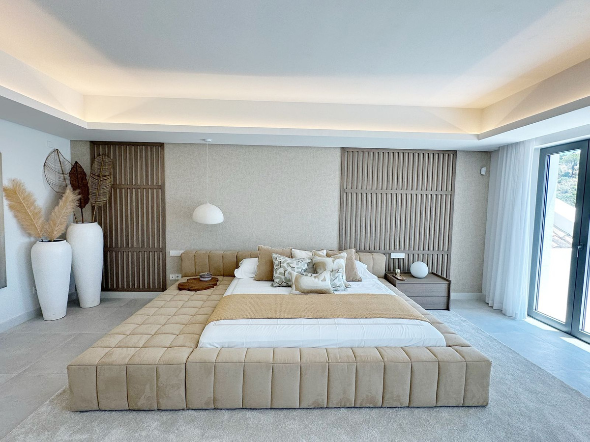 Se vende Villa - Chalet de 5 dormitorios en Costa Del Sol, Málaga, España