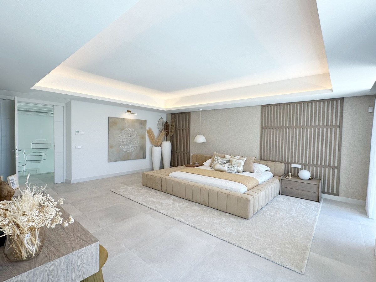 Se vende Villa - Chalet de 5 dormitorios en Costa Del Sol, Málaga, España