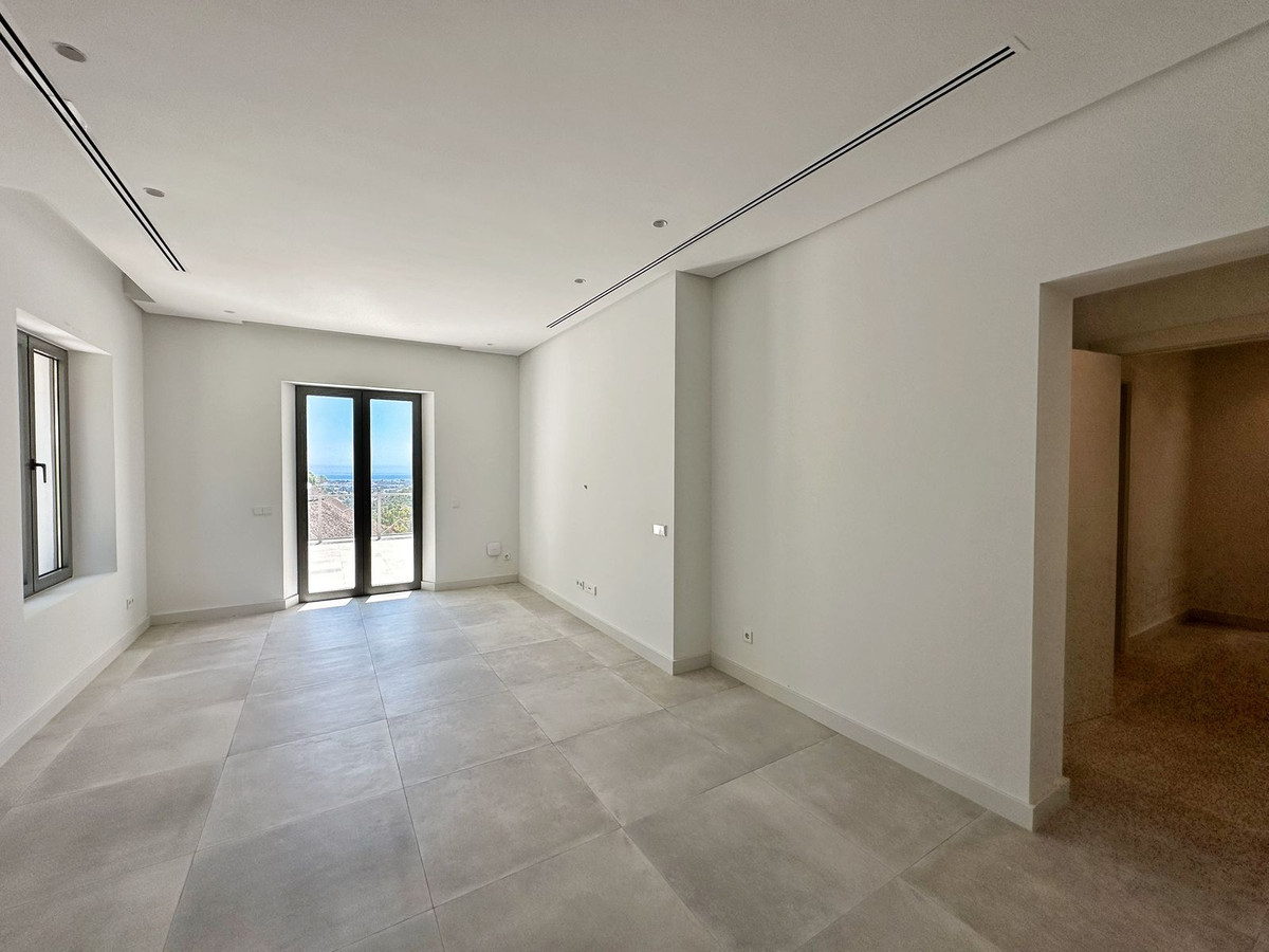 Se vende Villa - Chalet de 5 dormitorios en Costa Del Sol, Málaga, España