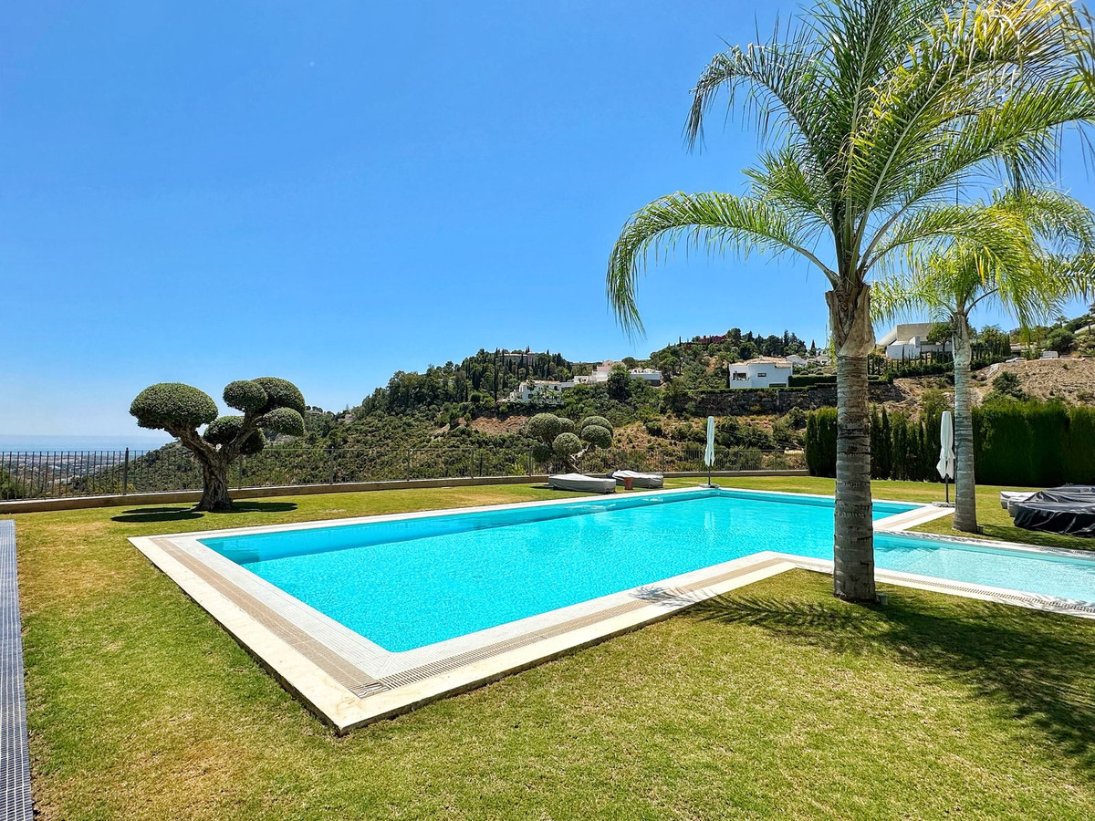 Se vende Villa - Chalet de 5 dormitorios en Costa Del Sol, Málaga, España