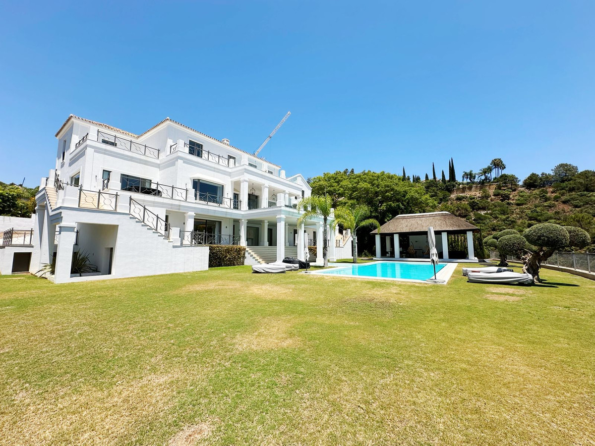 Se vende Villa - Chalet de 5 dormitorios en Costa Del Sol, Málaga, España